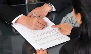 The procedure for deregistration from an apartment through the court